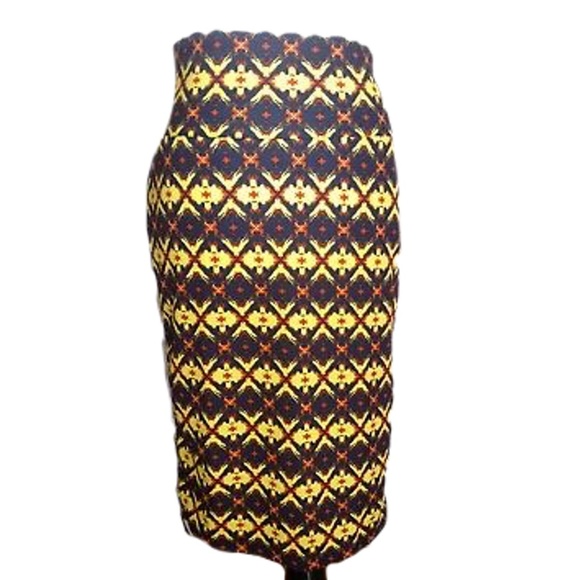 LuLaRoe Dresses & Skirts - LuLaRoe Cassie Pencil Skirt Yellow Navy Diamond M